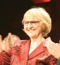 За учителите и студентите – с любов