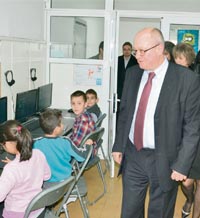 Само 6000 учители у нас са до 35 години