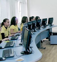 Има ли пилот в класната стая?