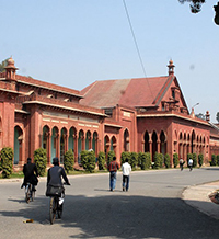 Академичното „възпроизводство“ – пандемия за университетите