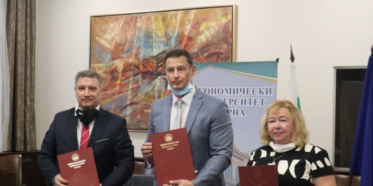 Клъстер по маркетинг и предприемачество