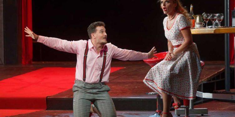 „Графиня Марица“ на варненска сцена