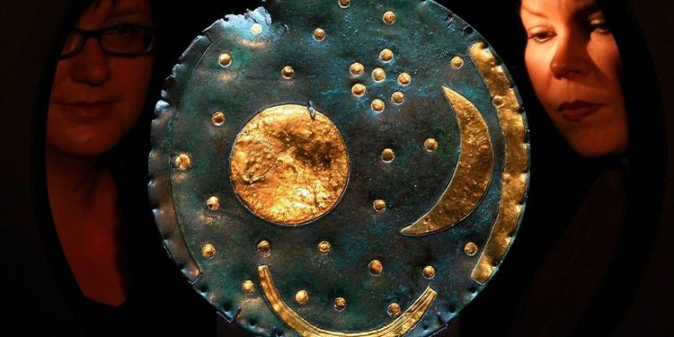 Британският музей показва диск със звездно небе