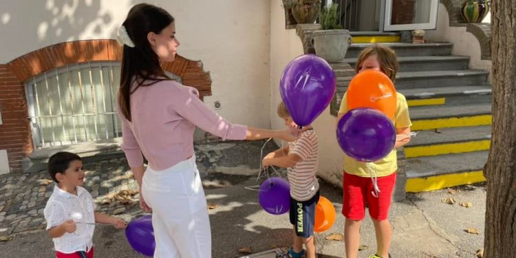 И българчетата във Франция тръгват на училище