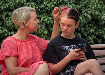 Защо тийнейджърите  не чуват мама