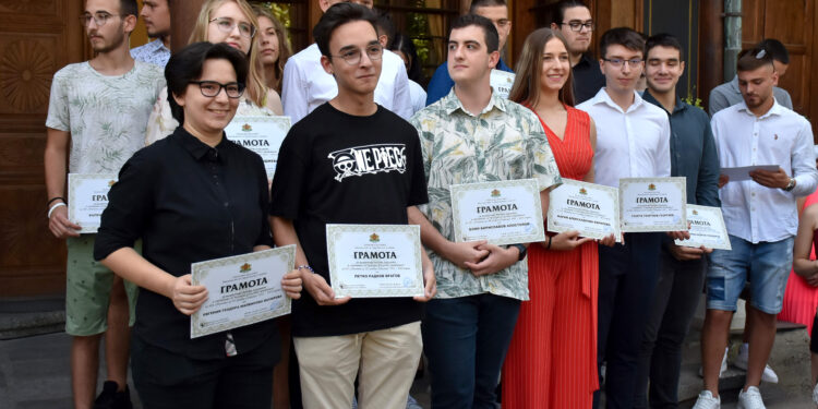 Над 5500 ученици в обучение по програмиране