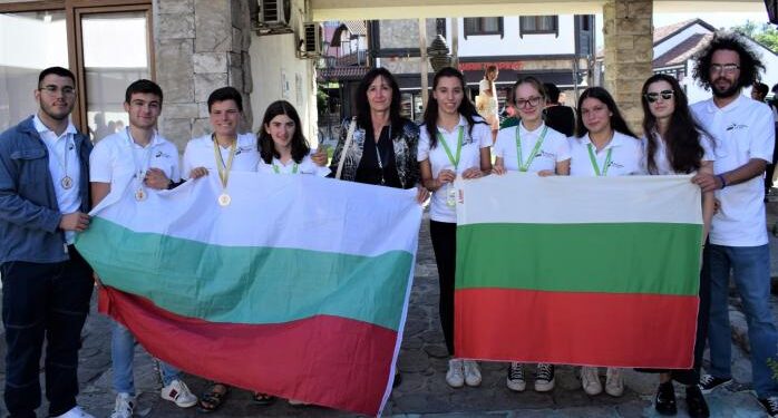 Пълен комплект от медали за младите лингвисти