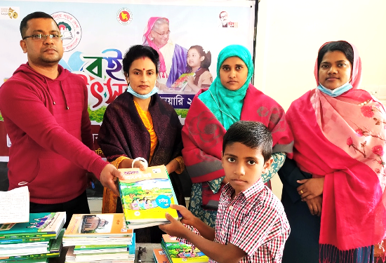 Децата в Бангладеш мечтаят да станат учители