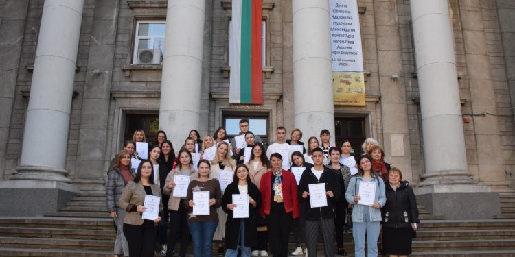 Бесарабски българи със  сертификати от Русенския