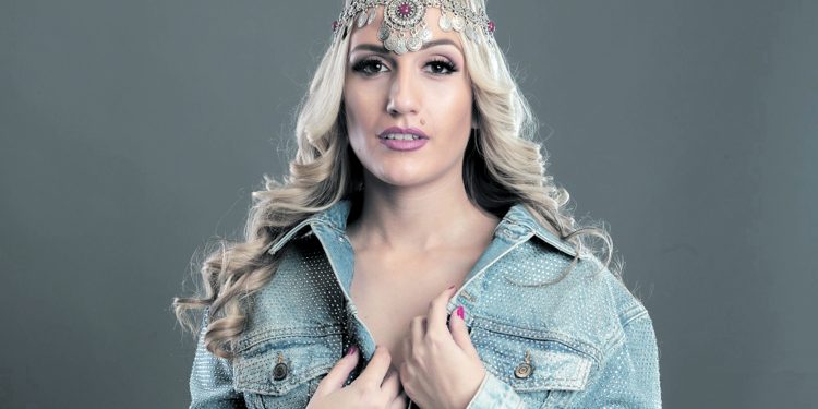 Розовият балон на DIA