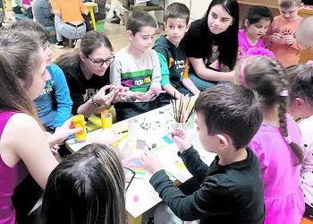 Студенти прилагат иновативни практики в детски градини