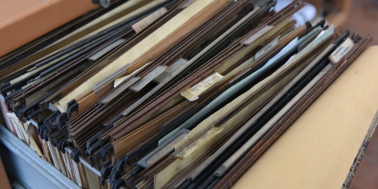 Какво трябва да знаете за документите в трудовото ви досие