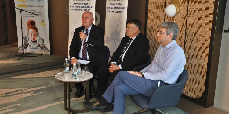 Министър Галин Цоков: Дуалното обучение влиза във висшите училища