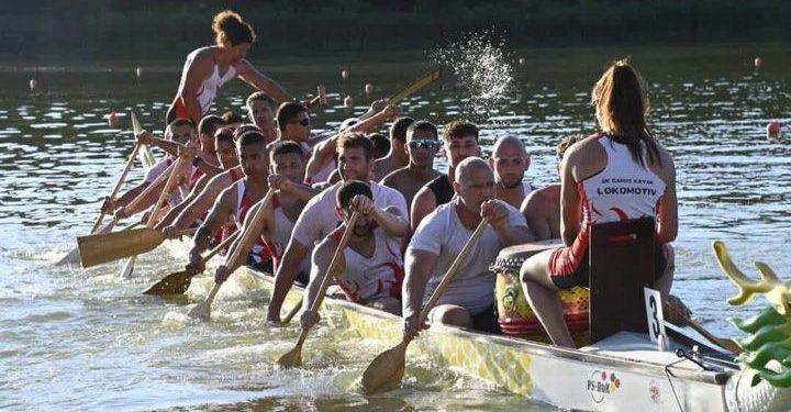 СУ „Христо Ботев“ възражда миналото с линия на времето и интерактивни карти