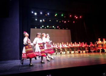 Училище на шампиони и таланти