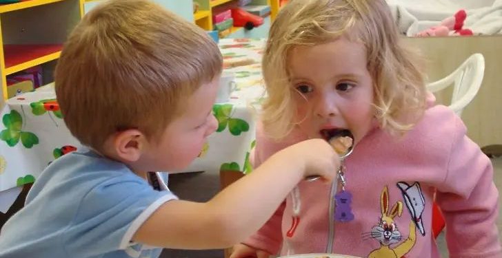 Седем добри практики при храненето в детската градина