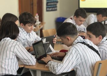 Като Второ няма второ: 2. ОУ „Христо Смирненски“ в Сандански отбелязва патронния си празник