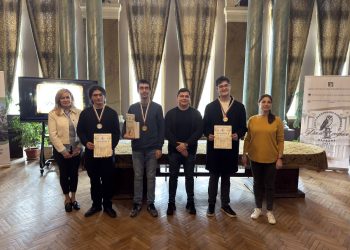 Математици със златни медали на олимпиадата по философия