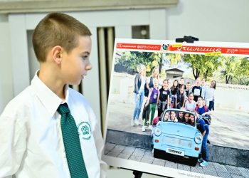 Държавата подкрепя 2500 деца с таланти