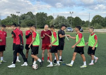 Министърът на образованието и науката Красимир Вълчев се включи в инициативата на Спортното училище „Ген. Владимир Стойчев“ в София за популяризиране на спорта сред подрастващите