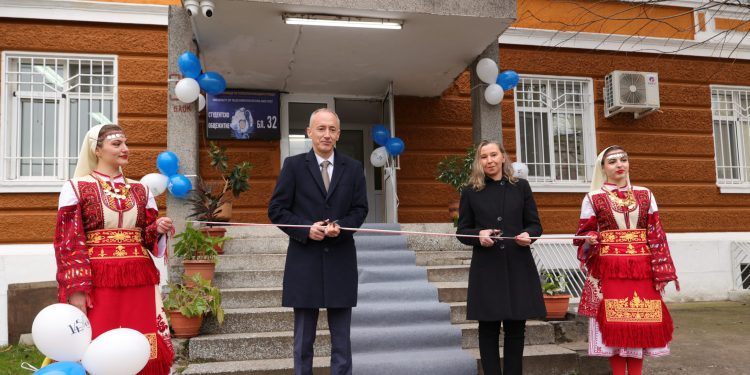 Първи академичен кампус в „Студентски град“