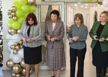 STEM център „Вселената“ отвори врати в столичното 10. СУ „Теодор Траянов“