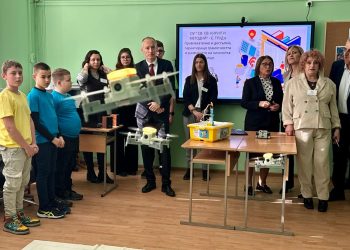 Дронове влизат в часовете в село Труд