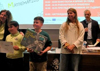 В Деня на водата STEM състезание събра 20 ученически отбора във Варна